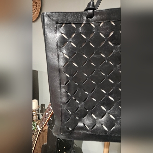 KATE SPADE Laser Cut Leather Large Tote Bag In Black. - Picture 6 of 12